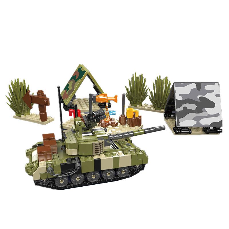 Spielzeug-Militärpanzer und Lager mit Zelten, Büschen, Lagerfeuer und Tarnzubehör aus Bausteinen.