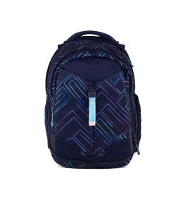 Dunkelblauer Rucksack mit bunten Linienmustern, frontal vor weißem Hintergrund abgebildet.
