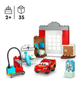 Duplo McQueens Besuch in Docs Werkstatt