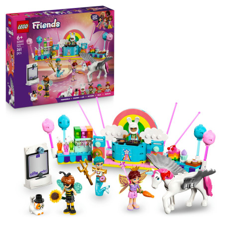 Friends Kostümparty mit Einhorn und Fee