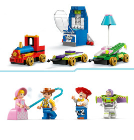Disney Partyzug und das Auto RC aus Toy Story