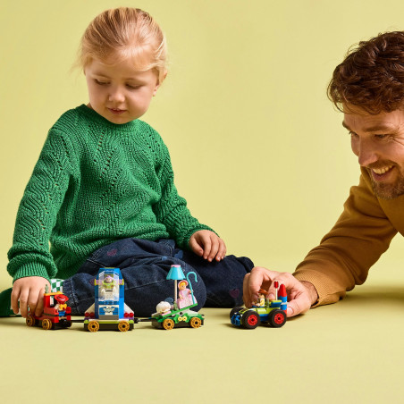 Disney Partyzug und das Auto RC aus Toy Story