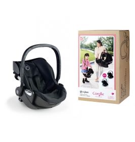 Schwarzer Kindersitz neben Karton mit Bild einer Frau und eines Kindes, die den Sitz tragen.