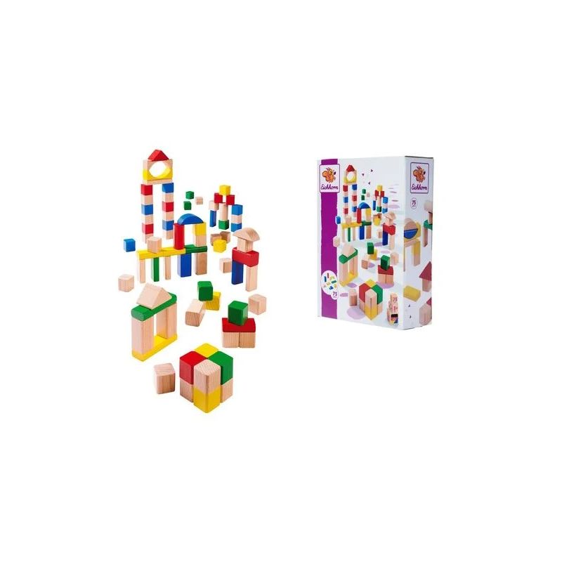 Bunte Holzbausteine zu Bauwerken angeordnet, rechts ist die Verpackung des Spielzeugs zu sehen.