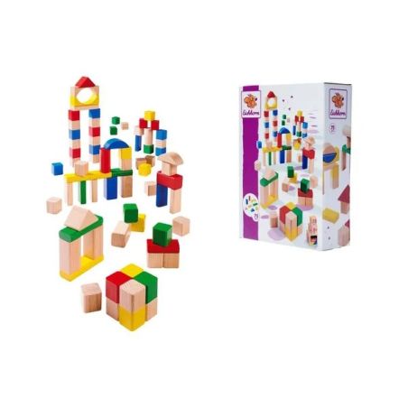 Bunte Holzbausteine zu Bauwerken angeordnet, rechts ist die Verpackung des Spielzeugs zu sehen.