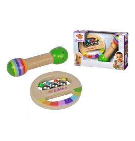 Holz-Babyrassel und Rollspielzeug mit bunten Akzenten, abgebildet samt Verpackung mit lachendem Kind.