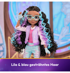 UCA Fashion Dall - Layla