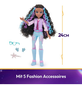 UCA Fashion Dall - Layla