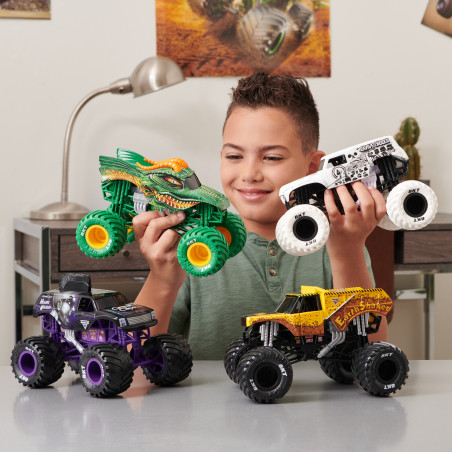 MNJ Die Cast 1:24 El Toro Loco neon