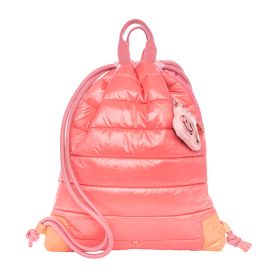 Pinker, wattierter Rucksack mit Kordelzügen und hellorangen Akzenten an den unteren Ecken.