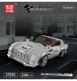 Graues Mould King Modellauto-Set mit 348 Teilen, aufgebaut vor einer Stadtstraßen-Kulisse.