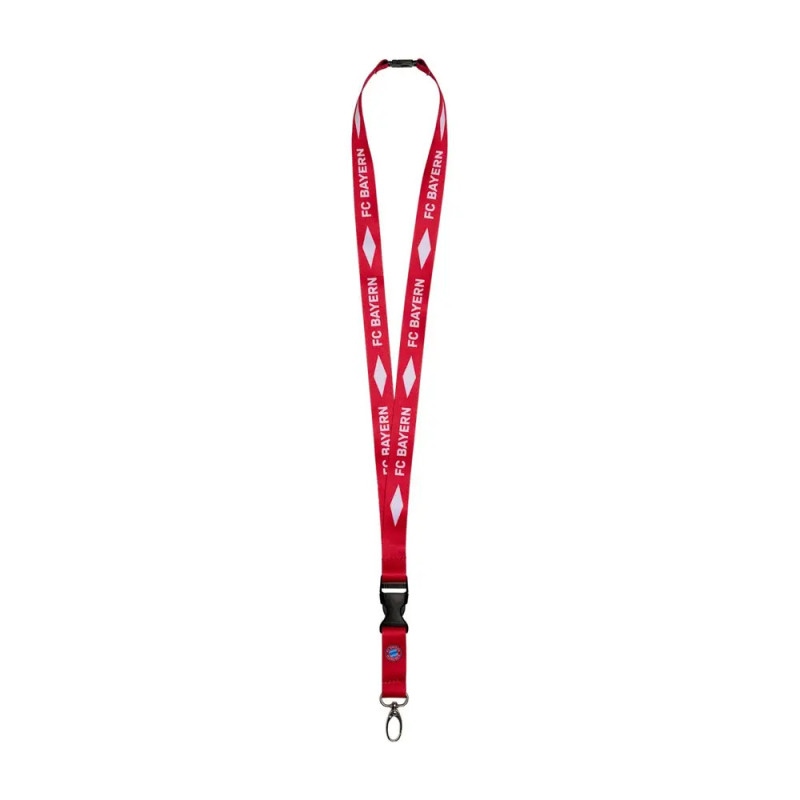 Rotes FC Bayern Schlüsselband mit weißer Schrift, Rauten und Metallclip am Ende.