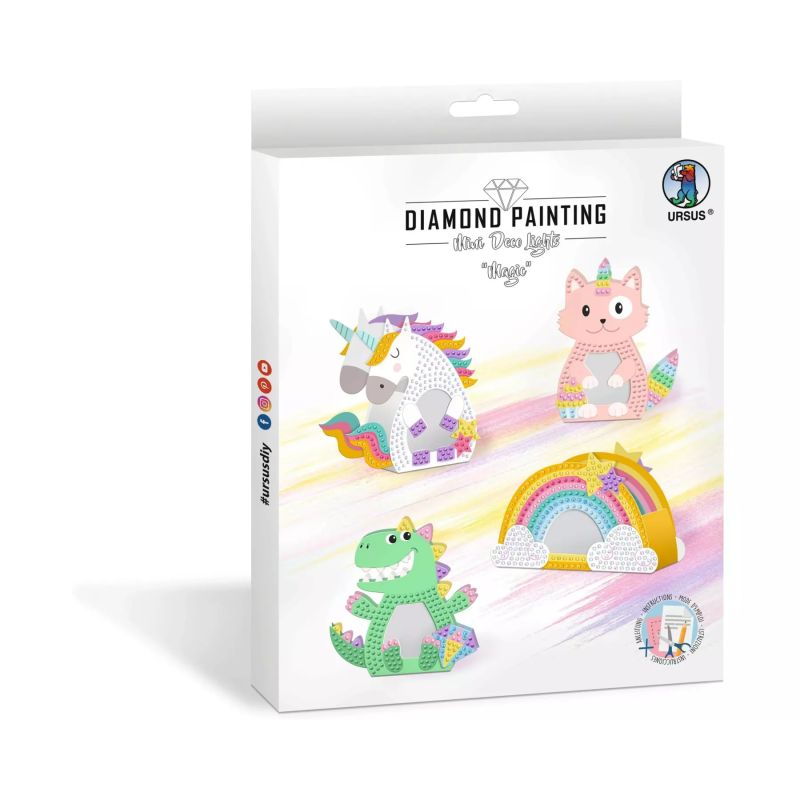 Diamond Painting Set mit Einhorn, Katze, Dinosaurier und Regenbogen, verziert mit bunten Glitzersteinen.