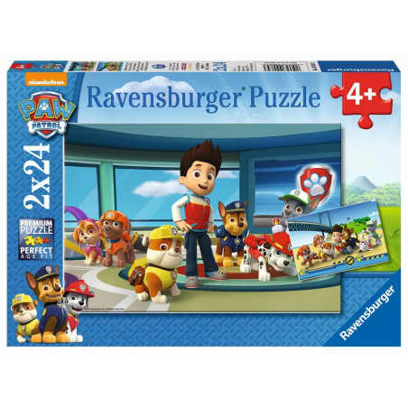 Ravensburger Paw Patrol Puzzle mit Comicfiguren und Junge vor Fenster, geeignet ab 4 Jahren.