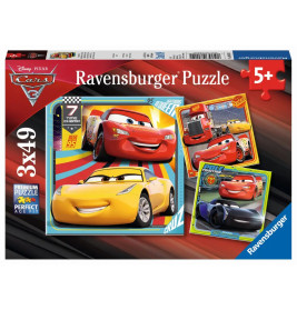Ravensburger Cars Puzzle mit Lightning McQueen, Cruz Ramirez und Freunden, geeignet für Kinder ab 5 Jahren.