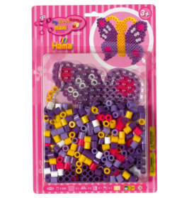 Hama Bügelperlen-Set mit bunten Perlen und schmetterlingsförmiger Steckplatte, empfohlen ab 3 Jahren.