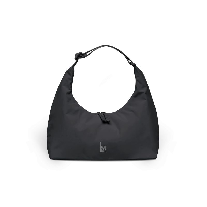 Schwarze Hobo-Schultertasche mit geknotetem Riemen und kleinem Frontlogo mit der Aufschrift GOT BAG. Schwarze Hobo-Schultertasche mit geknotetem Riemen und kleinem Frontlogo mit der Aufschrift GOT BAG.