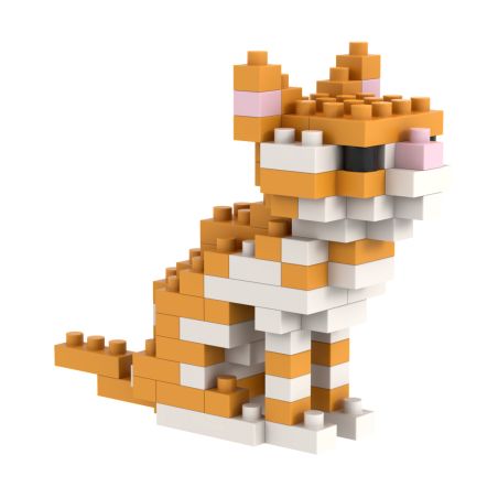 Kleine orange-weiße Katze aus ineinandergreifenden Kunststoff-Bausteinen gebaut.