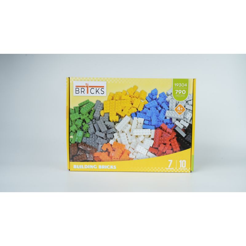 Kiste mit 790 bunten Bausteinen für Kinder ab 4 Jahren in verschiedenen Farben.