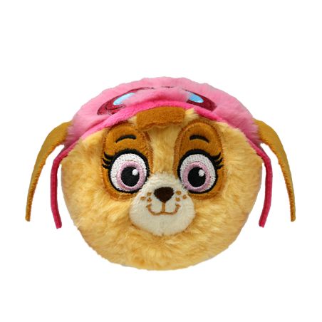 Runder Plüschhund mit großen Augen, hellbraunem Fell und rosa Hut vor weißem Hintergrund.