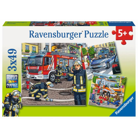 Schachtel eines Ravensburger Feuerwehr-Puzzles ab 5 Jahren mit abgebildeten Feuerwehrleuten im Einsatz.