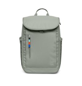 Hellgrauer Rucksack mit Überschlag, Fronttasche und farbigem Reißverschluss, freigestellt vor weißem Hintergrund.