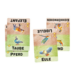 Vier illustrierte Tier-Spielkarten mit deutschen Namen: Taube, Pferd, Eule, Papagei und weitere sind zu sehen.