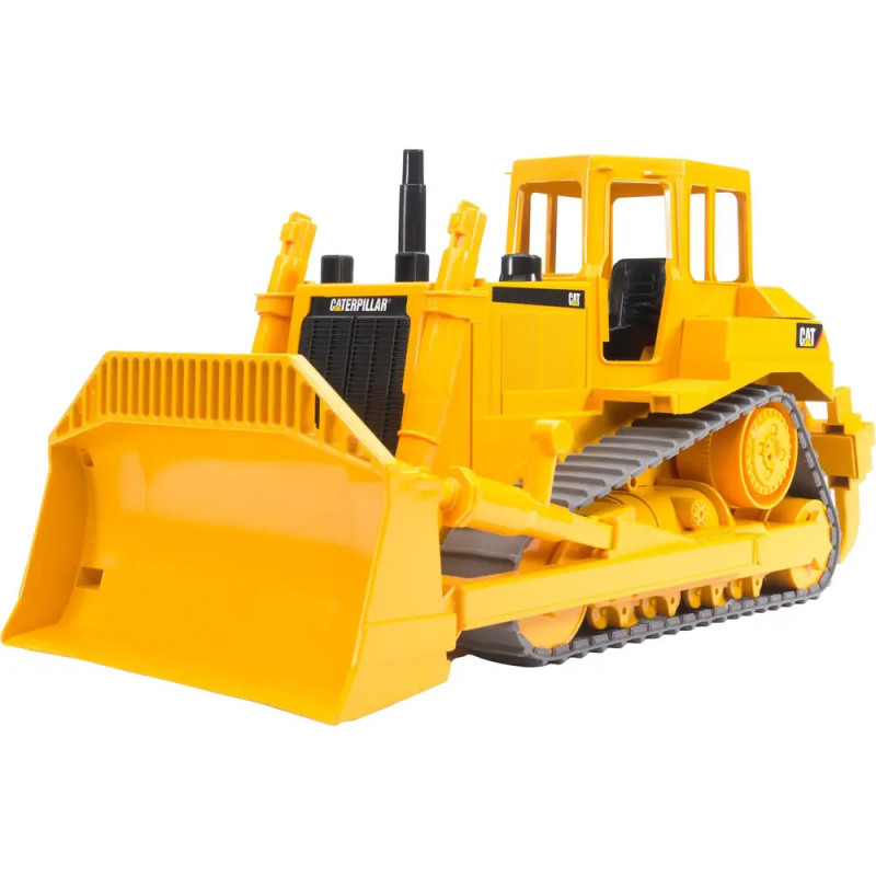 Gelber Spielzeug-Bulldozer mit schwarzen Ketten und großer Frontschaufel, aus frontseitigem Winkel gesehen. Gelber Spielzeug-Bulldozer mit schwarzen Ketten und großer Frontschaufel, aus frontseitigem Winkel gesehen.