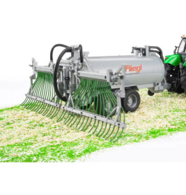 Fliegl Fassanhänger mit Schleppschlauchverteiler