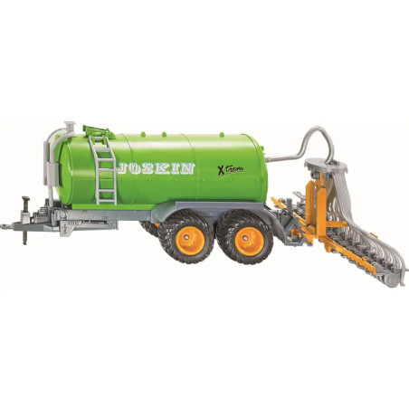 Grüner Joskin Xtrem Güllewagen mit gelben Rädern und grauer Leiter, seitlich aufgenommen.