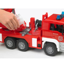 MAN TGA Feuerwehr mit Drehleiter, Wasserpumpe und L + S Modul