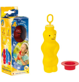 Gelbe Bären-Seifenblasenflasche mit rotem Deckel, Stab und Verpackung mit Kind beim Blasen.