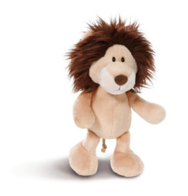 Plüschlöwe mit flauschiger Mähne, beigem Körper und gesticktem Gesicht steht aufrecht.