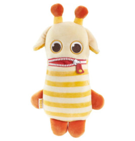 Plüschfigur, gelb-orange gestreift, mit Reißverschlussmund, großen Augen und kleinen Hörnern am Kopf.