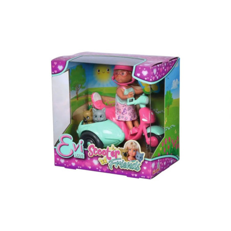 Puppe im pinken Outfit auf mintfarbenem Roller mit Katze und Hund in bunter Evi Love Scooter Friends-Verpackung. Puppe im pinken Outfit auf mintfarbenem Roller mit Katze und Hund in bunter Evi Love Scooter Friends-Verpackung.