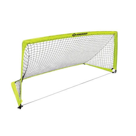 Tragbares gelbes Fußballtor mit schwarzem Netz, aufgebaut vor weißem Hintergrund. Tragbares gelbes Fußballtor mit schwarzem Netz, aufgebaut vor weißem Hintergrund.