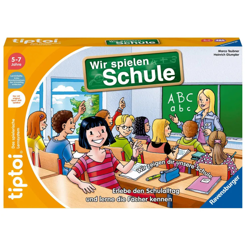 Kinder im Klassenraum mit Lehrkraft an der Tafel Brettspielschachtel Wir spielen Schule ist zu sehen. Kinder im Klassenraum mit Lehrkraft an der Tafel Brettspielschachtel Wir spielen Schule ist zu sehen.