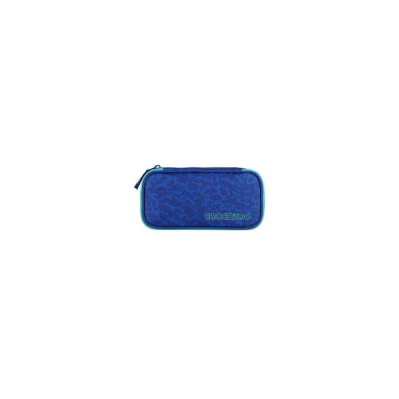 Blaues, rechteckiges COOCAZOO-Schlampermäppchen mit Reißverschluss und dezentem Camouflage-Muster.