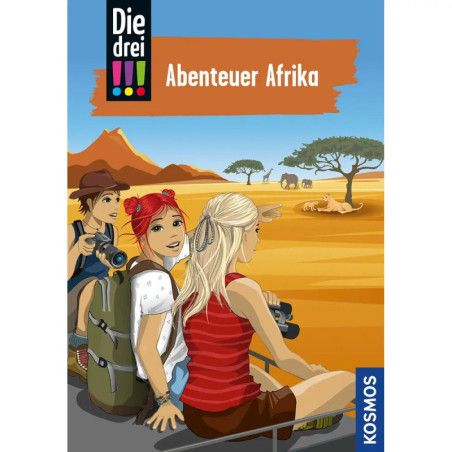 Drei Mädchen beobachten auf einer Safari in Afrika Tiere mit Kameras, im Hintergrund Berge und weitere Tiere.