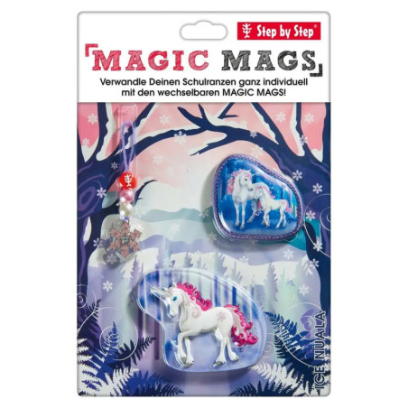 Step by Step Magic Mags Set mit Einhorn- und Herzmotiv auf waldthematisiertem Hintergrund. Step by Step Magic Mags Set mit Einhorn- und Herzmotiv auf waldthematisiertem Hintergrund.