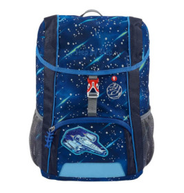 Blauer Rucksack mit Weltraum-Design, verziert mit Sternen und einem Raumschiff-Aufnäher auf der Fronttasche.