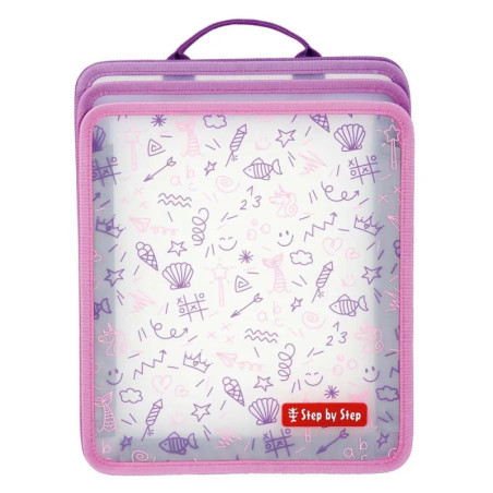 Rechteckiger rosa-lila Organizer mit verspielten Mustern und rotem Step by Step-Label auf der Vorderseite.