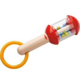Holz-Babyrassel mit roten Enden, klarem Mittelteil, bunten Perlen innen und gelbem Kunststoffring.