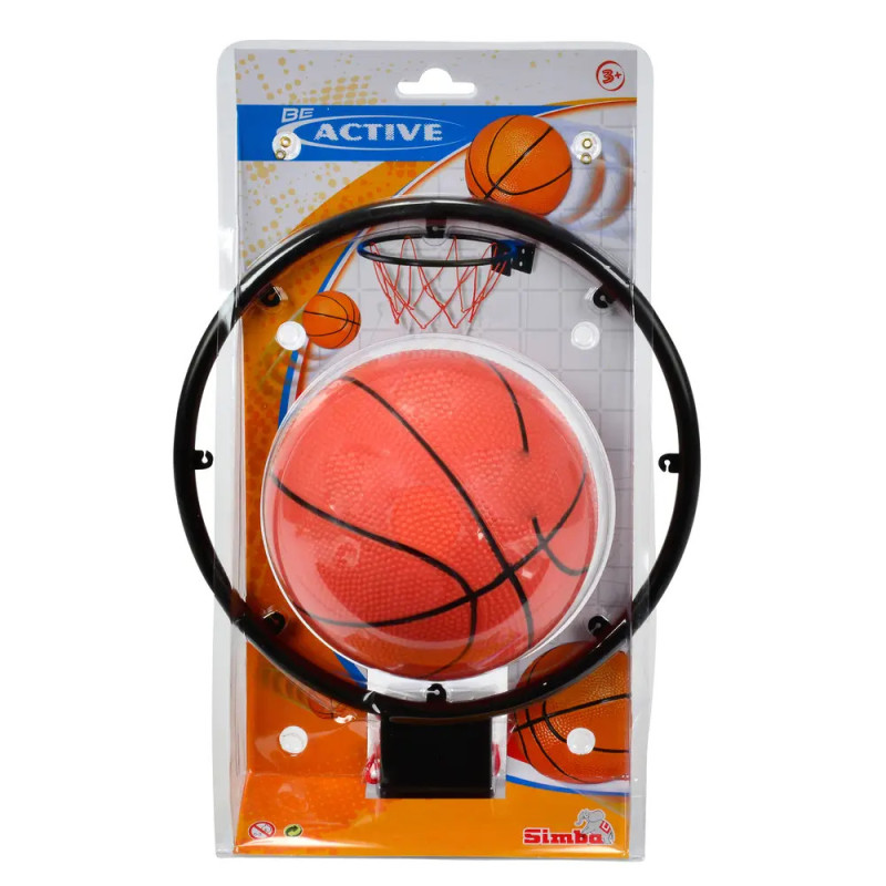 Mini-Basketballkorb-Set mit orangem Ball auf farbiger Verpackung mit Basketball-Motiven. Mini-Basketballkorb-Set mit orangem Ball auf farbiger Verpackung mit Basketball-Motiven.