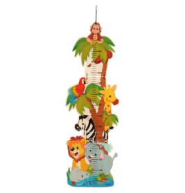 Bunte Messlatte mit Tiermotiven: Affe, Papagei, Giraffe, Zebra, Löwe, Elefant und Palmen.