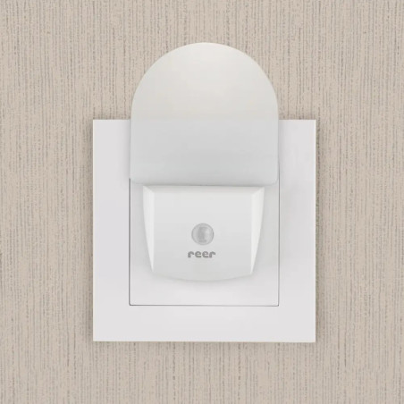 reer 52380 Nightguide - Nachtlicht mit Dämmerungssensor