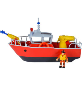 Spielzeug-Feuerwehrboot mit zwei gelben Wasserkanonen und einer Feuerwehrfigur in orangener Ausrüstung daneben.