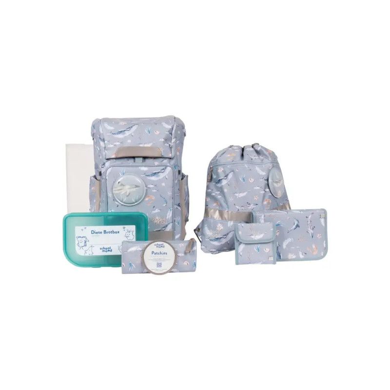 Hellblaues Schulranzen-Set mit Tiermotiven: Rucksack, Brotdose, Etuis und Feuchttücher. Hellblaues Schulranzen-Set mit Tiermotiven: Rucksack, Brotdose, Etuis und Feuchttücher.
