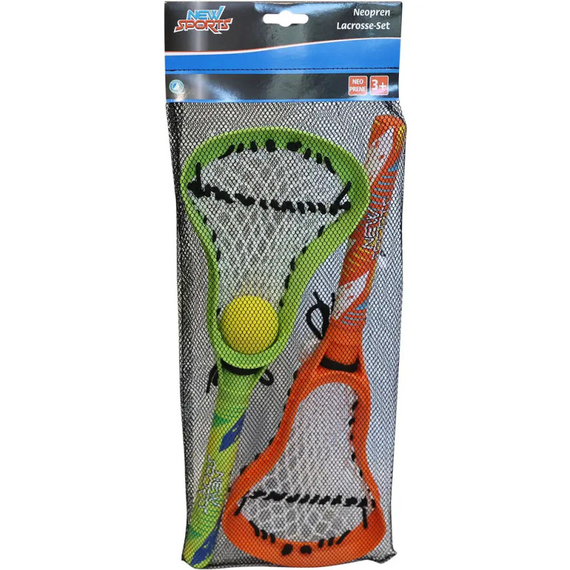 Zwei Lacrosse-Schläger, grün und orange, mit einem gelben Ball in einer Netztragetasche.