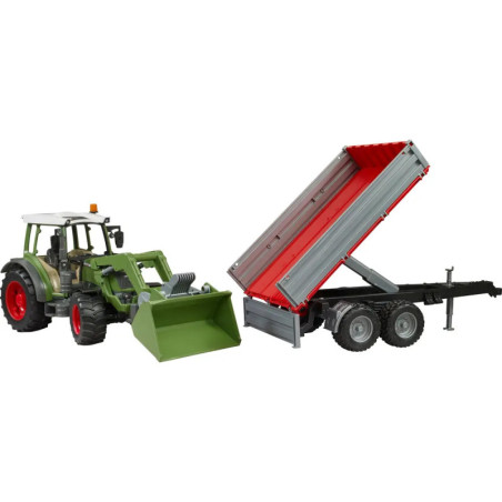 Fendt Vario 211 mit Frontlader und Bordwandanhänger